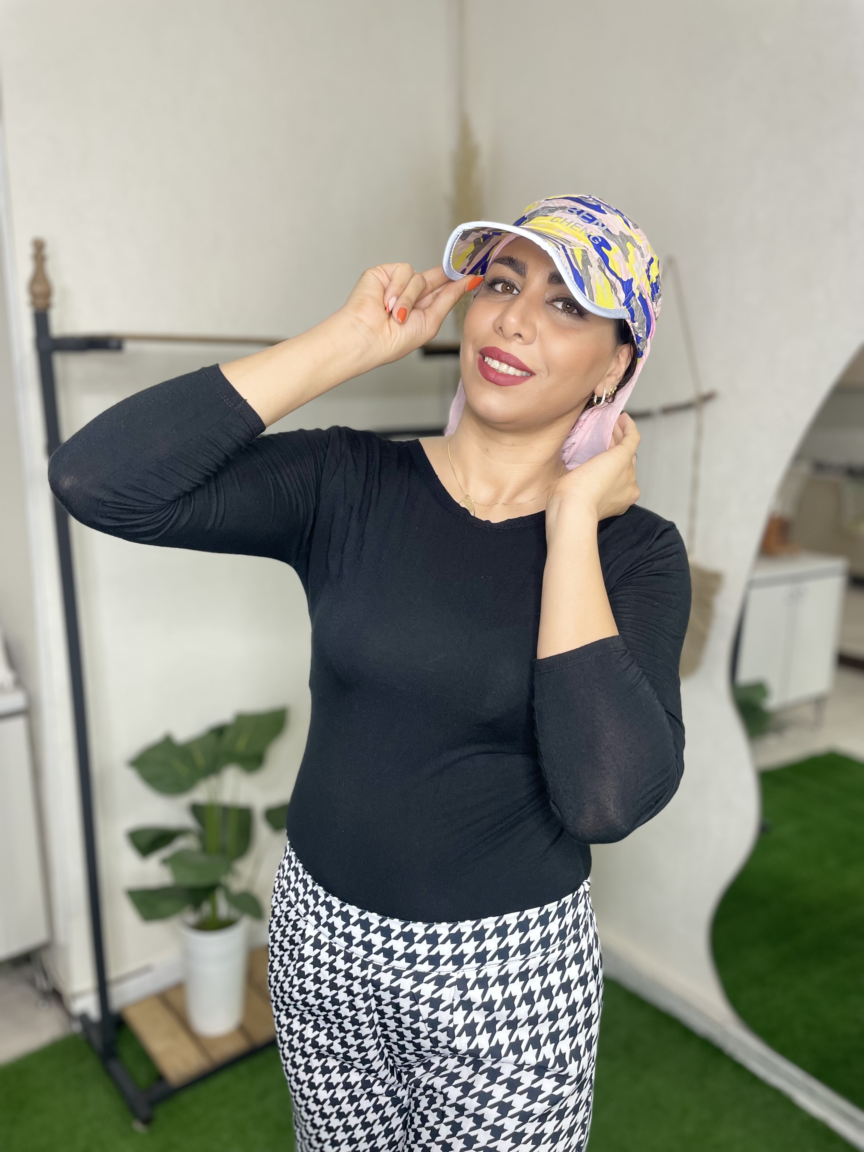 کلاه حرفه ای پشت تور دار